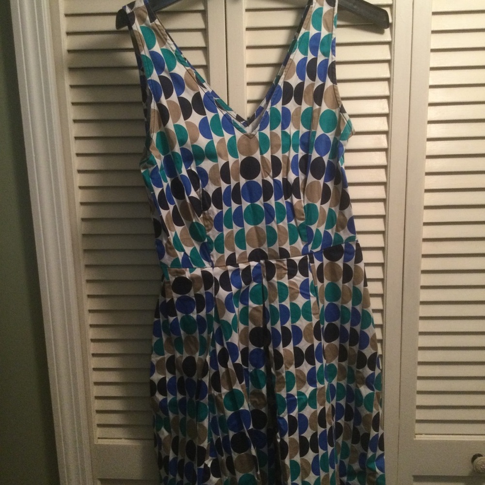 Sleeveless dress